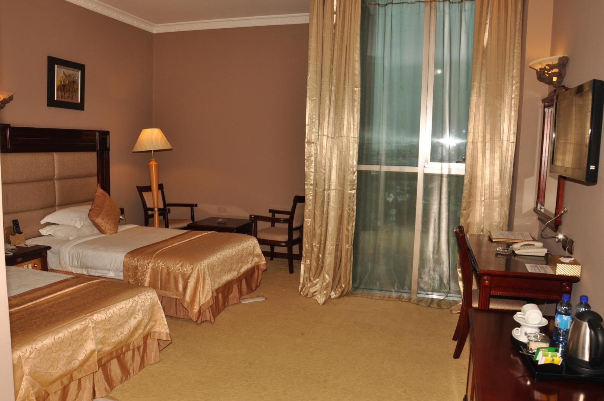 Friendship International Hotel أديس أبابا الغرفة الصورة